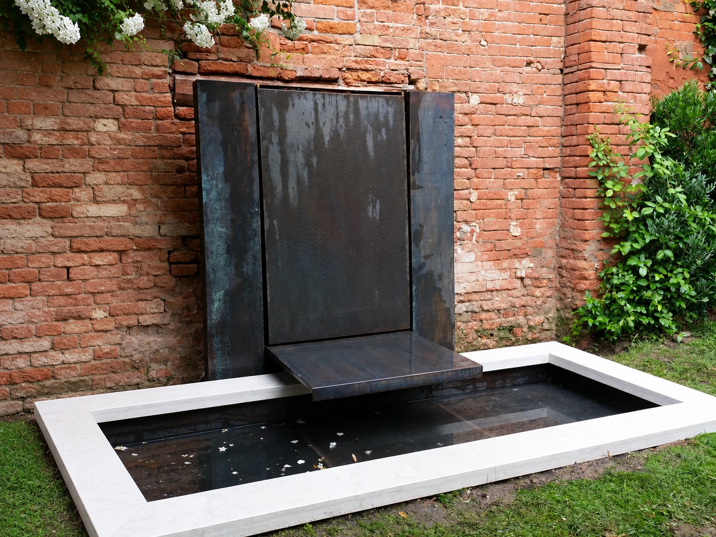 Elemento d'acqua in giardino
