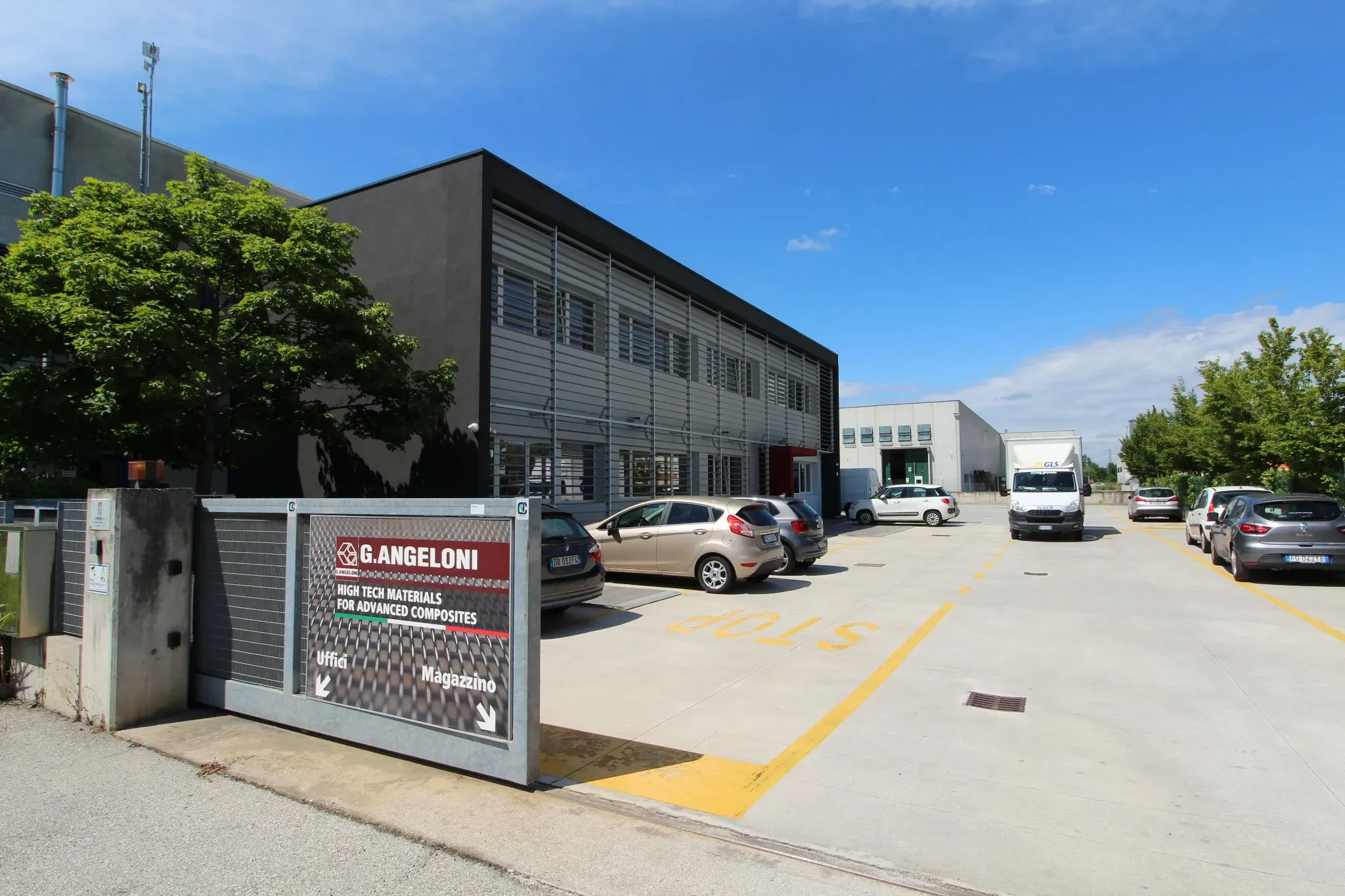 Edificio produttivo e uffici